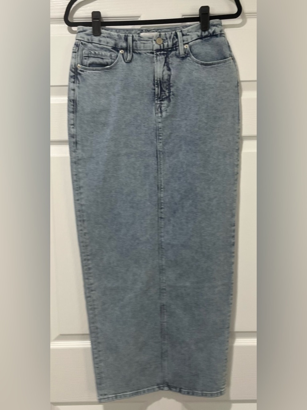 Good American Light Denim Straight Denim Skirt